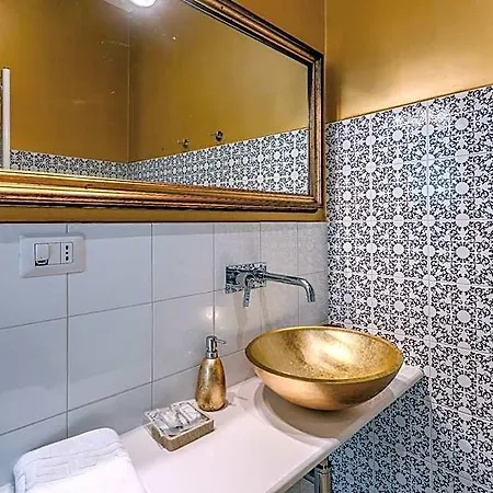 Bless & B Hotel